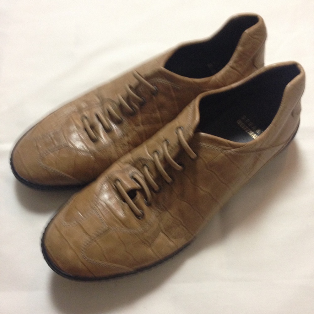Stuart Weitzman Tan Leather Lace Up Sneaker Size 8